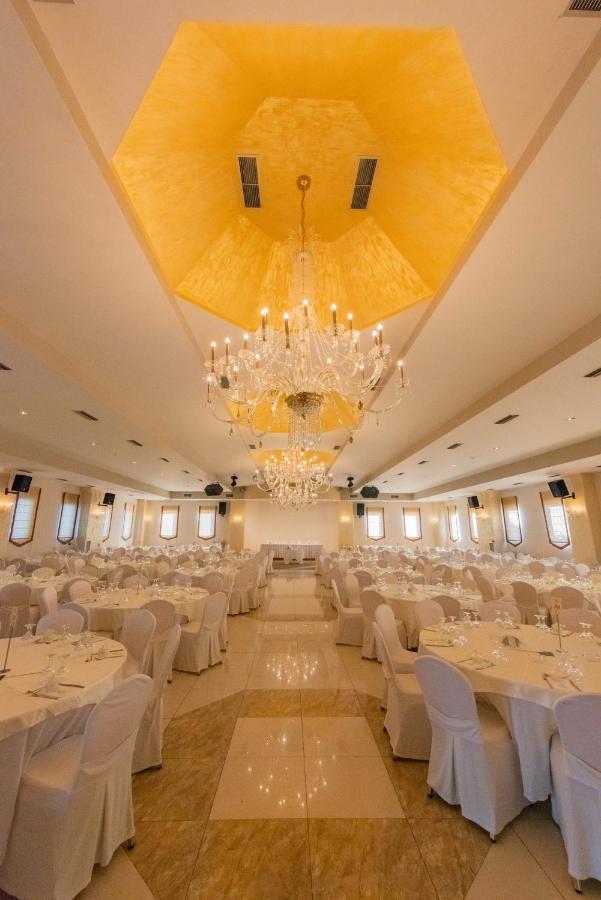 Buka Sandy Beach Мессиния Экстерьер фото