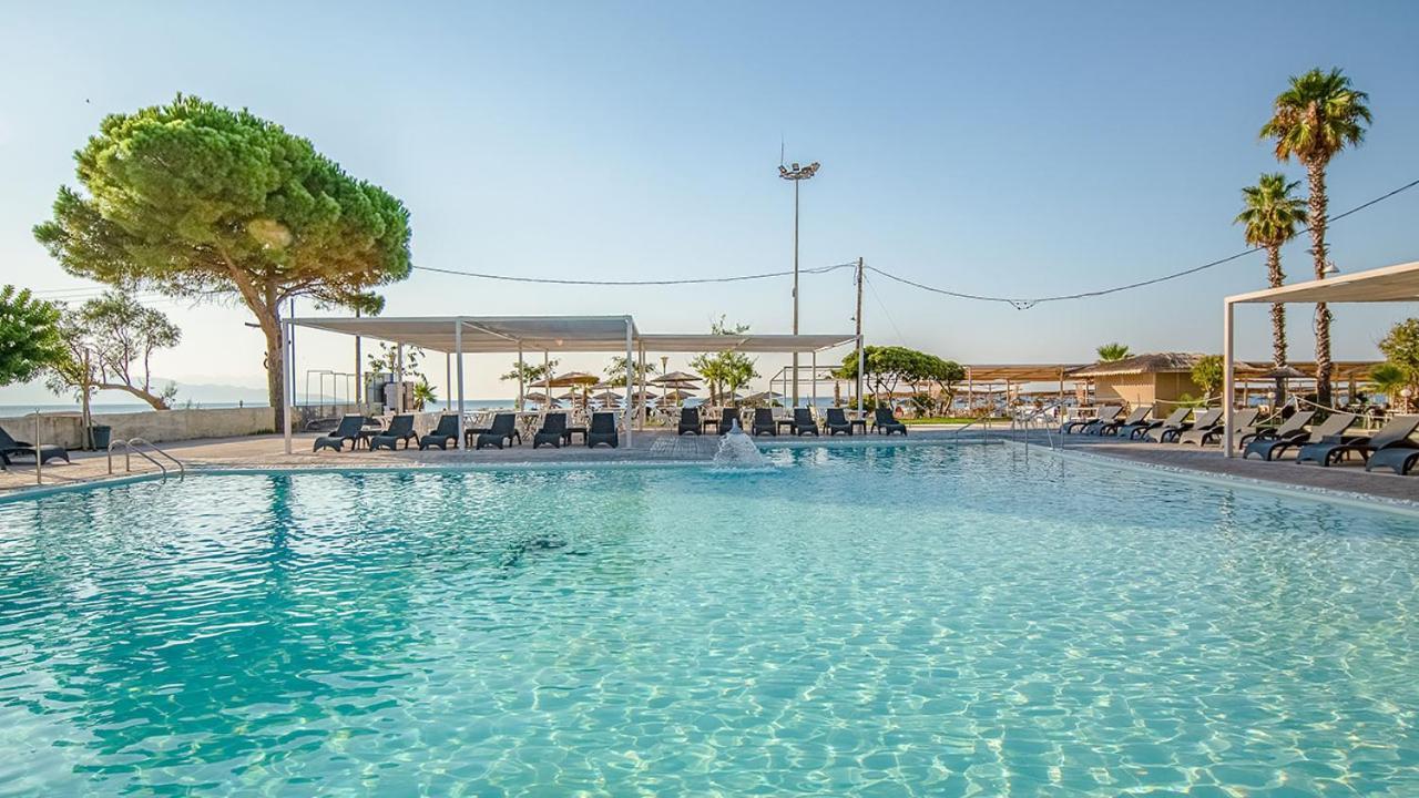 Buka Sandy Beach Мессиния Экстерьер фото