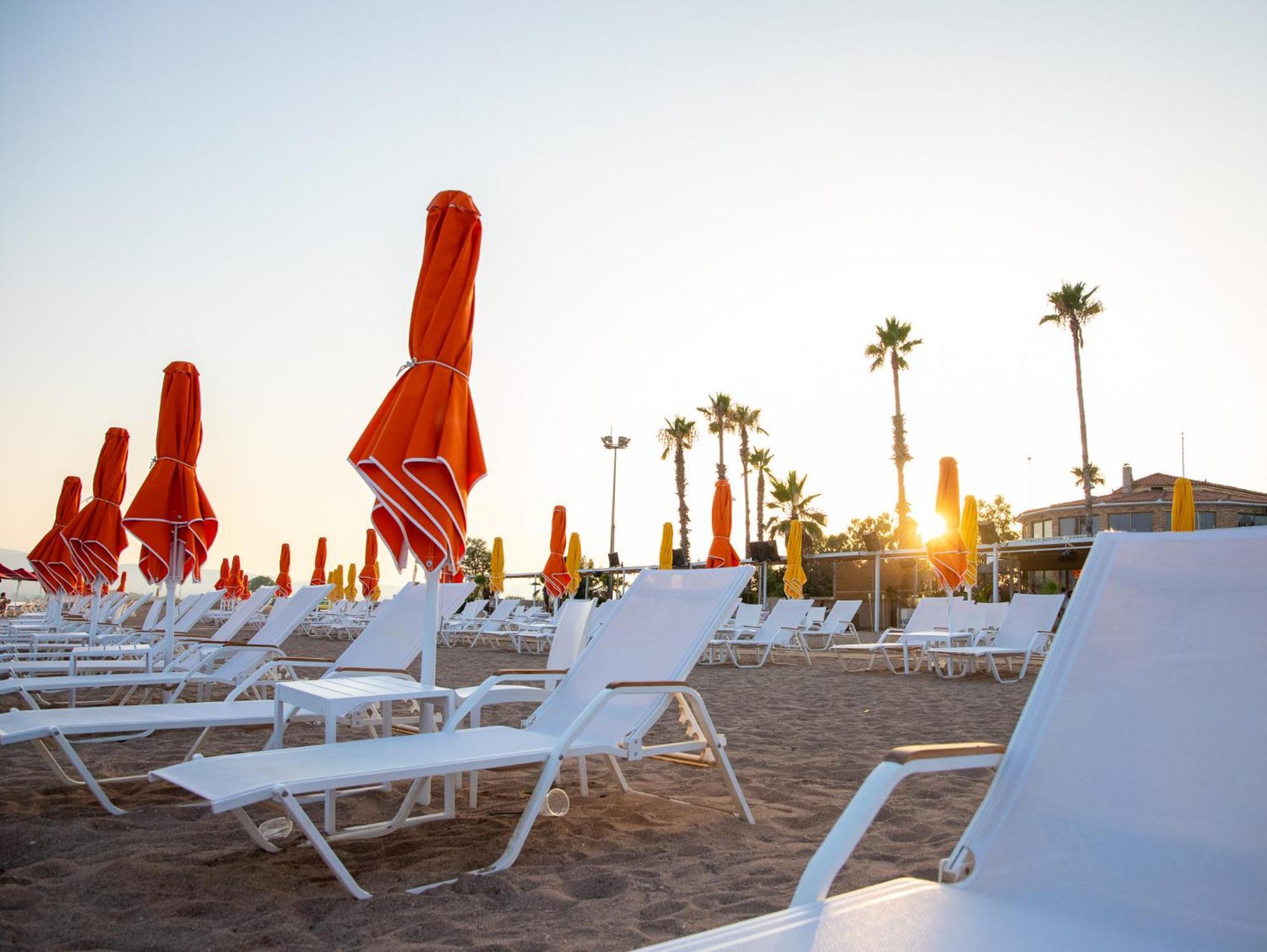 Buka Sandy Beach Мессиния Экстерьер фото