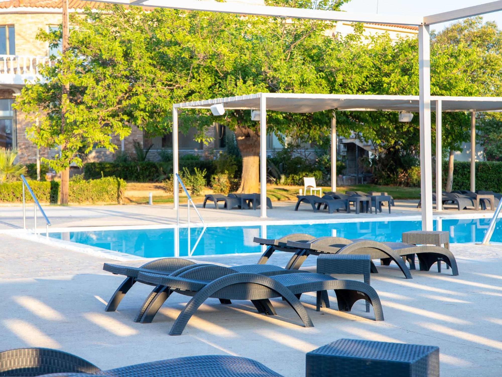 Buka Sandy Beach Мессиния Экстерьер фото