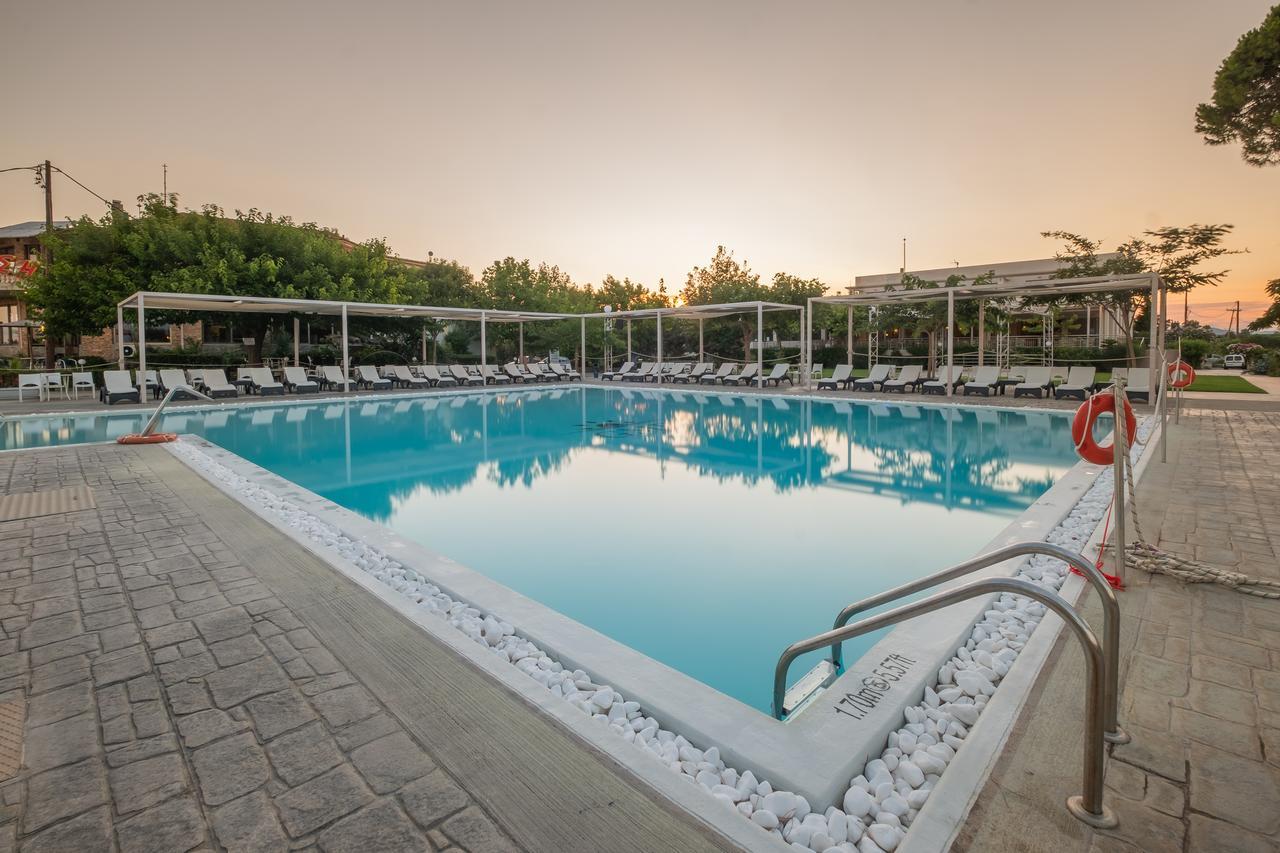 Buka Sandy Beach Мессиния Экстерьер фото